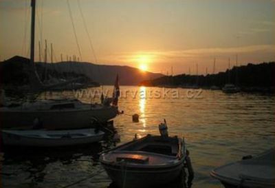 Apartmani Faros
