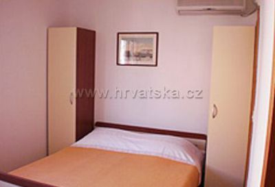 Apartments MLADINEO Komiža