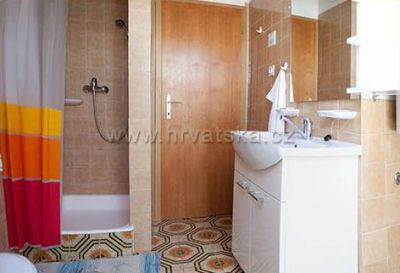 Apartman Bižaca***
