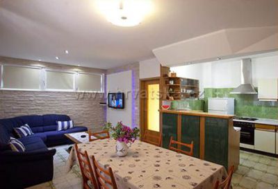 Apartman Bižaca***