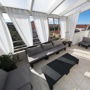 Daisy apartmani