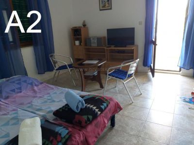 Haus Dany, Ždrelac, uz samo more s 3 apartmana