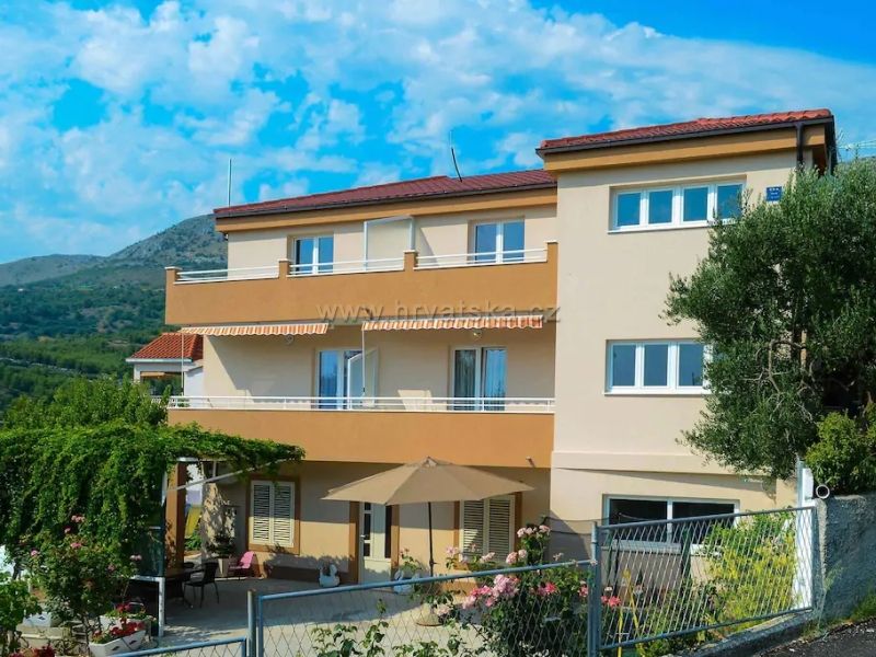 Apartmani Intrada