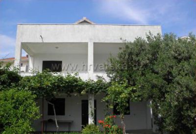 Apartments Jakelić