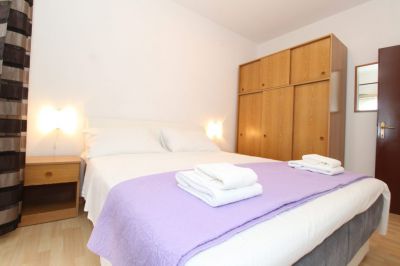 Apartmani Mandre Karas