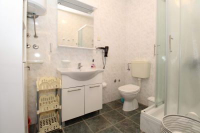 Apartmani Mandre Karas