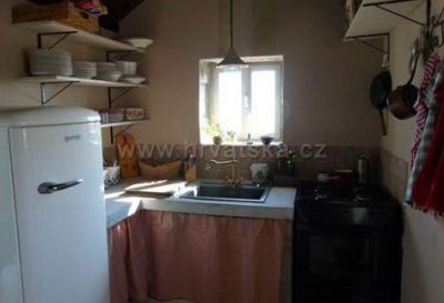 Kamena kuca Kovascice