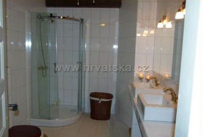 Kamena kuca Kovascice