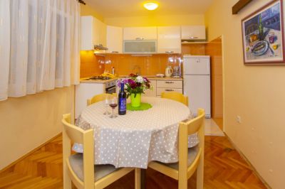 Apartmani Lara