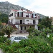 Apartmani i sobe Luka