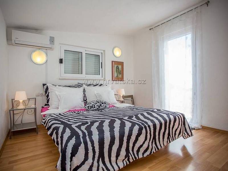 VILLA LUX apartmani Makarska