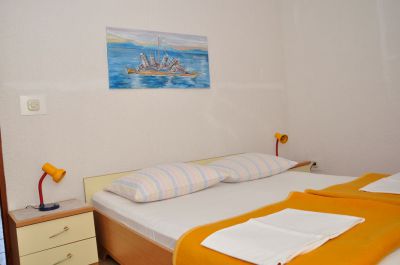 Apartmani i konoba Mama