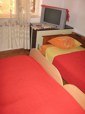 Apartmani MARINOVI DVORI