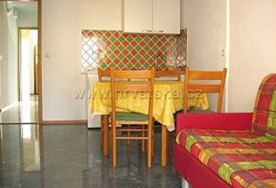 House MATELJAN  ***