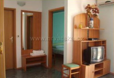 House MATELJAN  ***