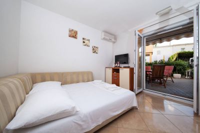 VILLA PROMAJNA - Apartmani Miličević
