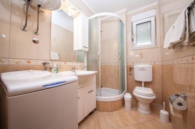 VILLA PROMAJNA - Apartmani Miličević