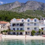Apartmani Mira