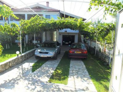 Apartments Kata Nin