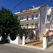 Apartmani Nina