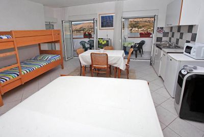 Apartmani NIVES