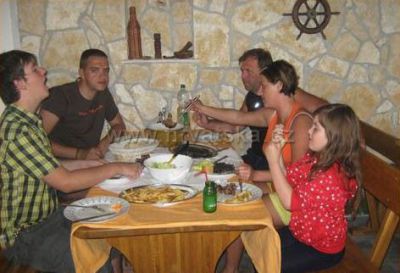 Pansion, Sobe i Mini Apartmani KOZINA