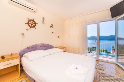 Apartmani Pelješac Orsula, Kučište