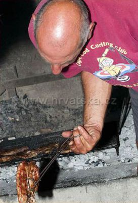 Pansion Perisic Podstrana