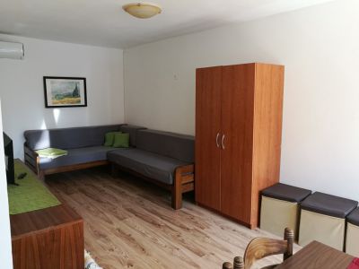 Apartmani Punta Pakoštane