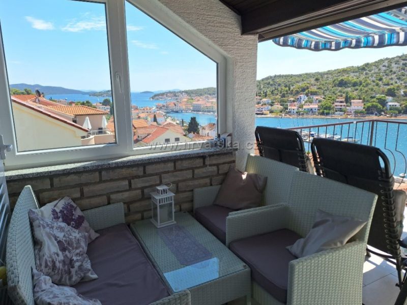 Apartman Radonic Tisno-Murter