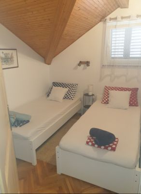 Apartman Radonic Tisno-Murter
