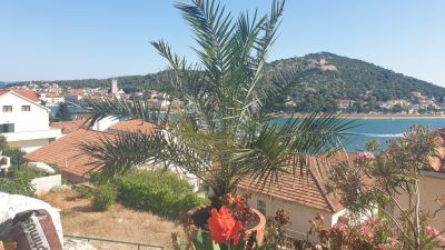 Apartman Radonic Tisno-Murter