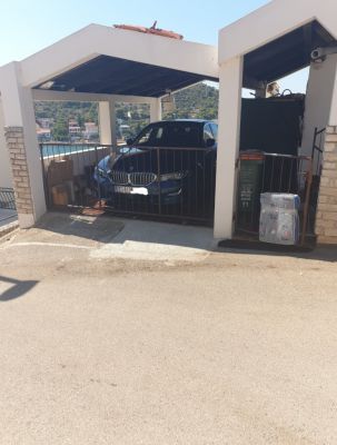 Apartman Radonic Tisno-Murter