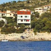 Apartmani Rajčić - prvi red do mora