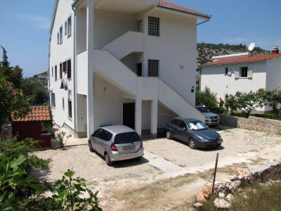 Apartmani Rajčić - prvi red do mora