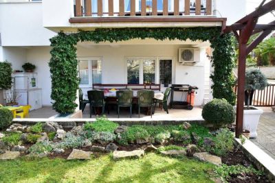 Apartmani TAMARIS & JASMIN