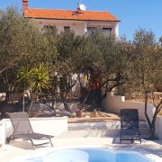Apartment  Tihana / House Oliva