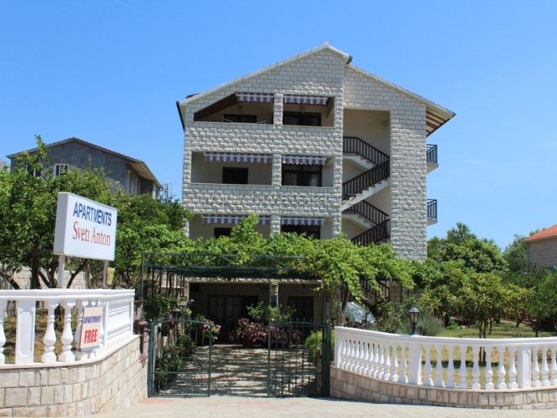 Apartments Sveti Anton